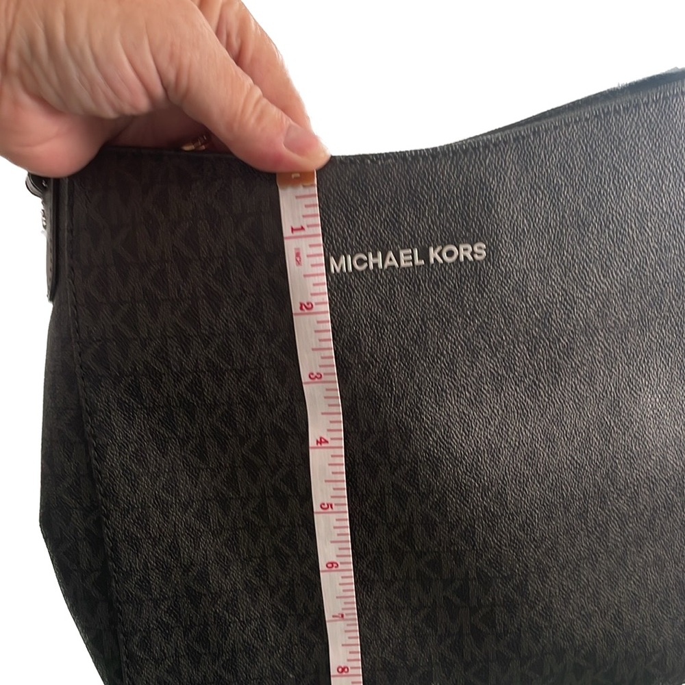 Michael Kors Purse - Picture 2 of 6